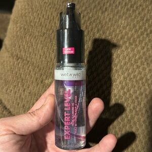 Wet n Wild Expert Level facial cleaning oil